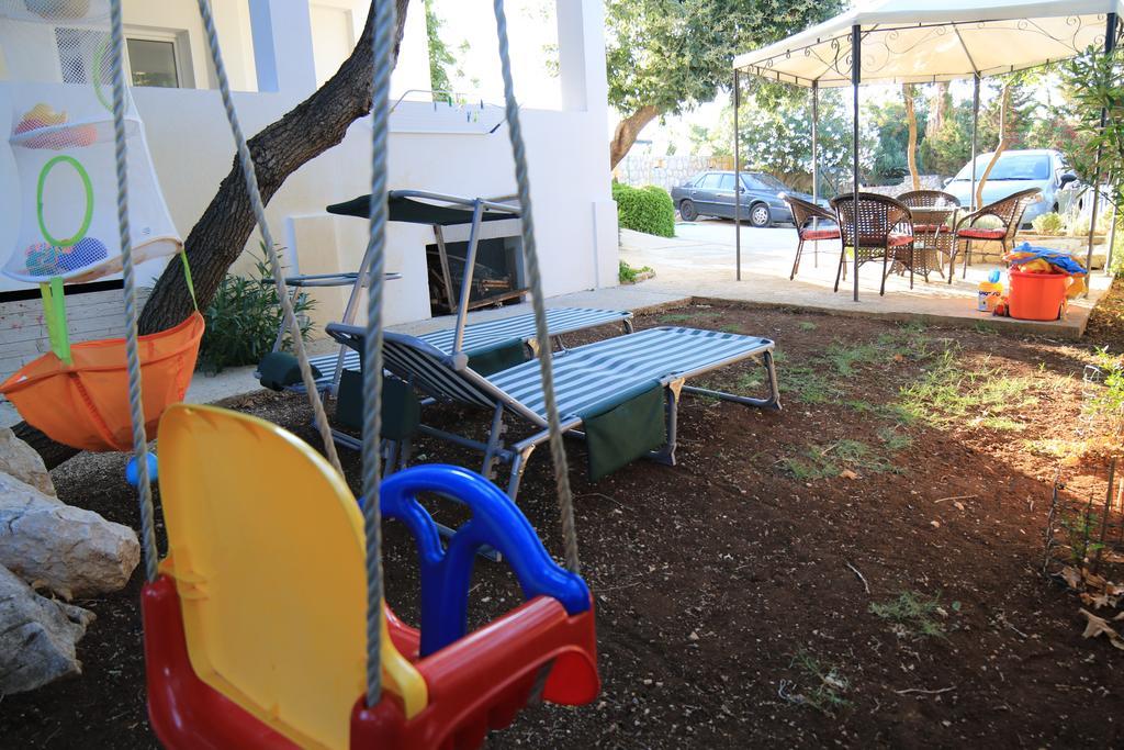 Apartments Silva Новаля Екстериор снимка