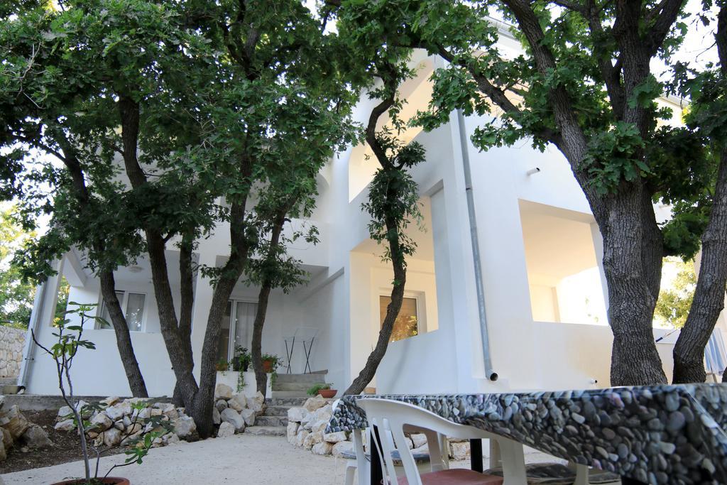 Apartments Silva Новаля Екстериор снимка