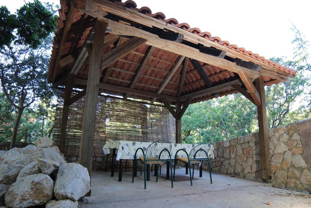 Apartments Silva Новаля Екстериор снимка